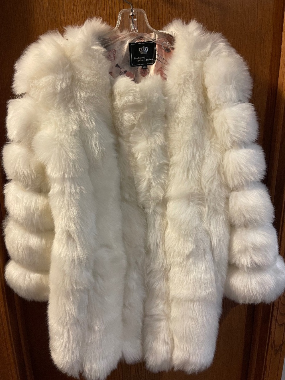 The Beauty Optical Product white faux fur coat size XXXL